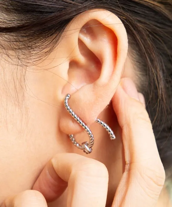 AWAJI Knot Ear Cuff