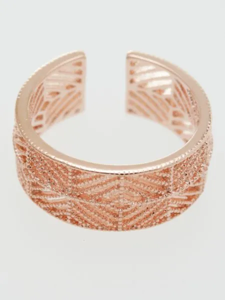 GEOM Ring