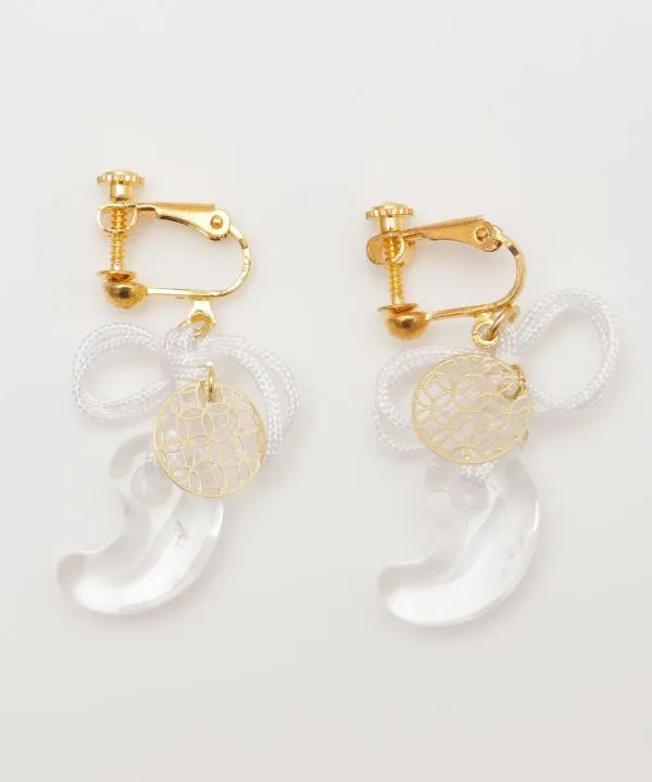 MAGATAMA Clip Earrings