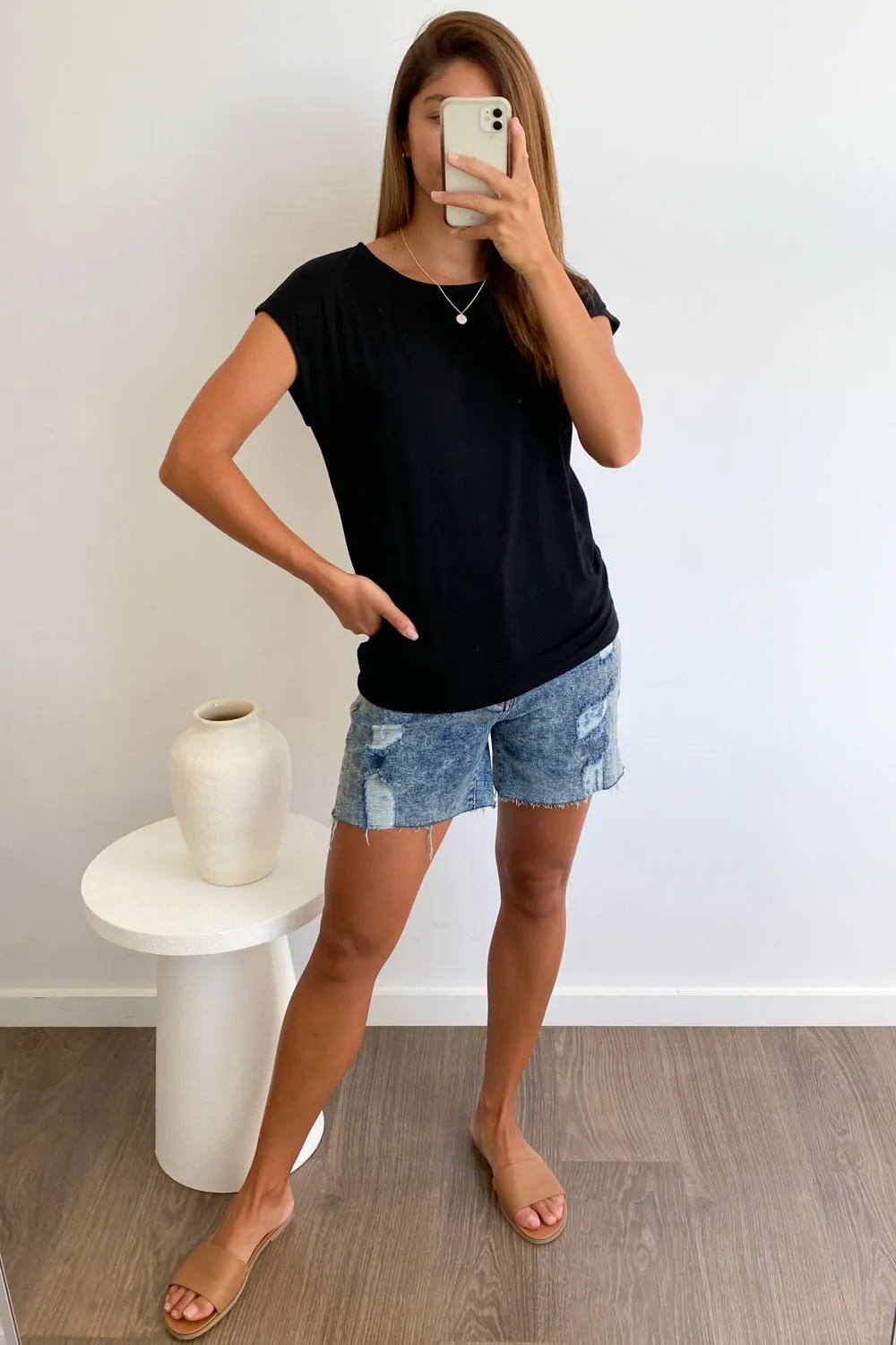 Winonah Tee